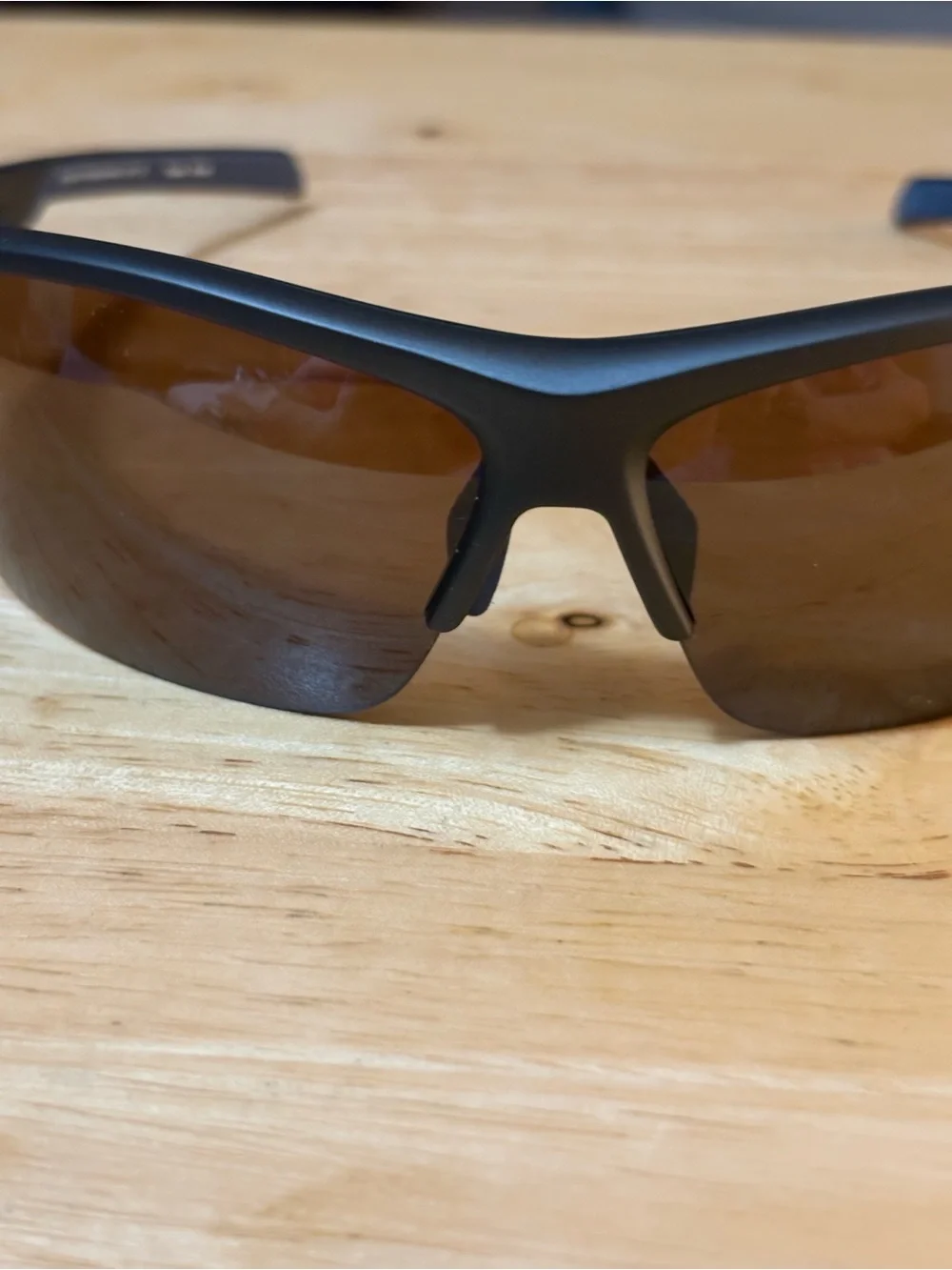 BN Greg Norman wrap-style sunglasses black anti-reflective lens’s flash mirror